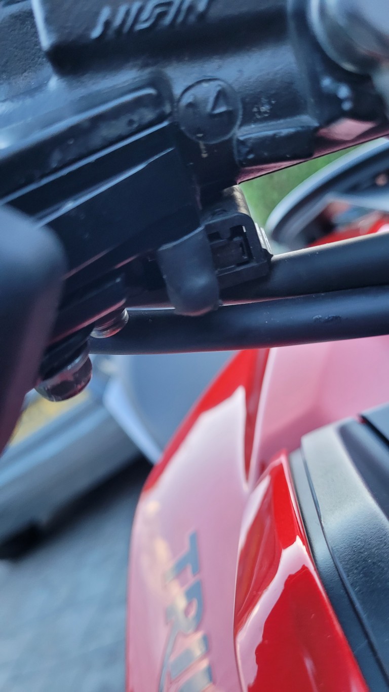 SAVAGE levers page 1 Modifications, Accessories, and Appearance Tiger Sport 660 Forum